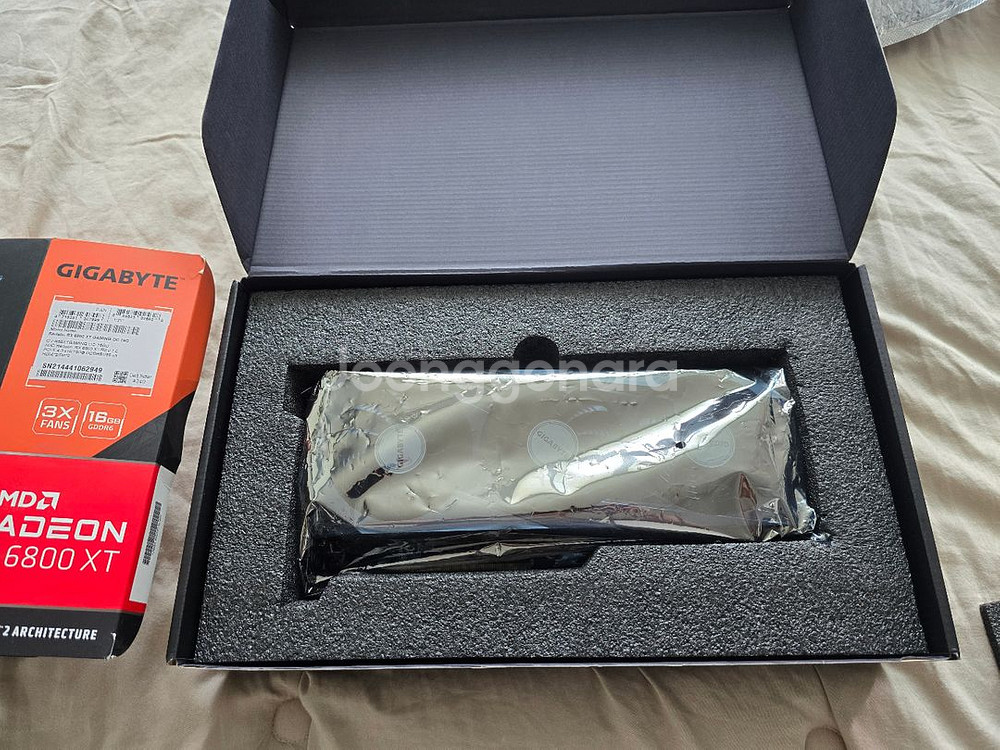 기가바이트 rx6800xt 16gb 팝니다.--3