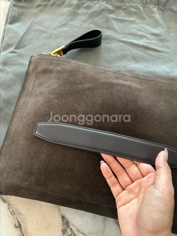 톰포드 스웨이드 클러치 브라운 갤러리아 압구정 구매--2