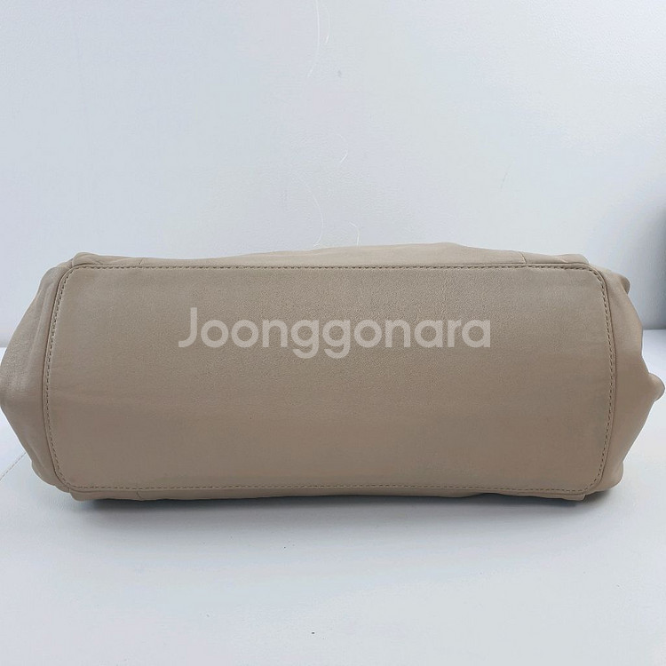 코치 스네이크스킨 토트백--5