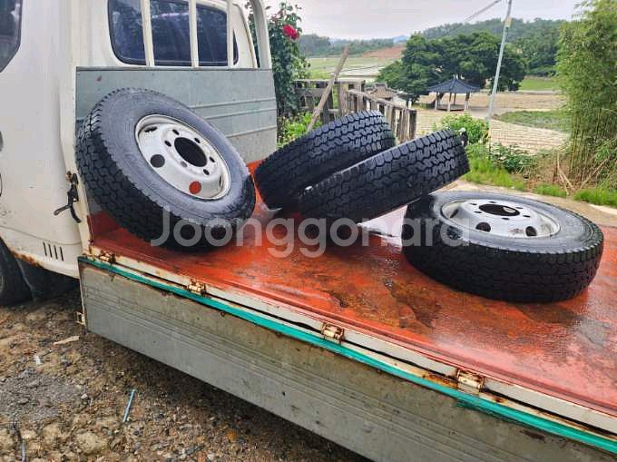 미쉐린3.5톤타이어 225 75 R17.5 엑스멀티--0
