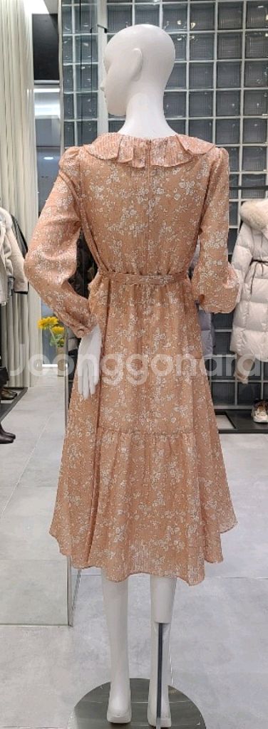 주크 러플장식 글리터 펄 셔링 원피스 55사이즈 새제품--2