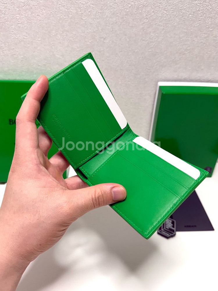 (크림새상품)보테가베네타 반지갑 페러킷--6
