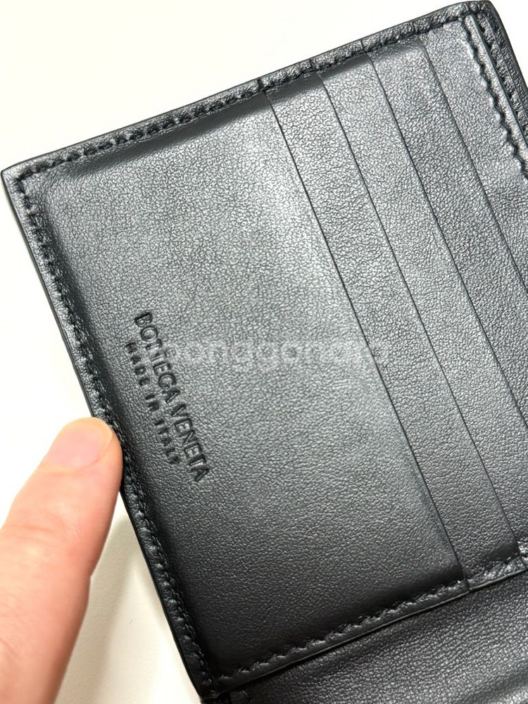 (정품A급)보테가베네타 인트레치아토 반지갑 신형--9