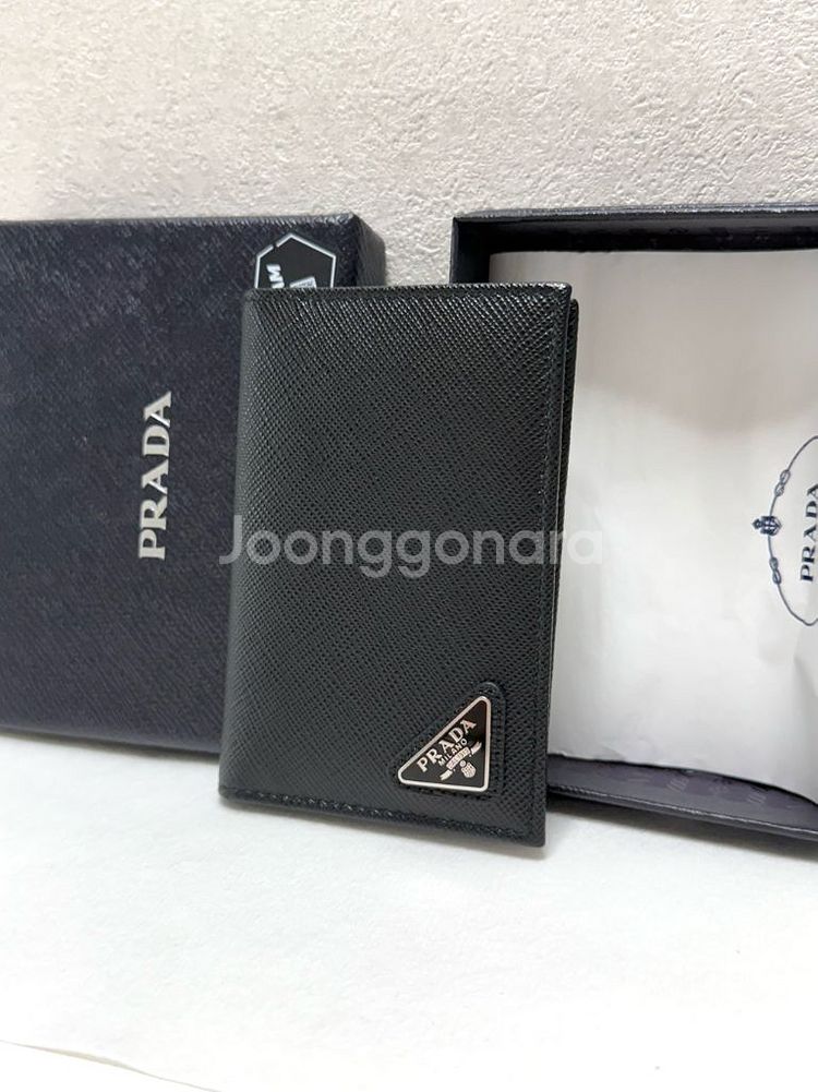(크림새상품급)프라다 사피아노 오거나이저 카드지갑--1