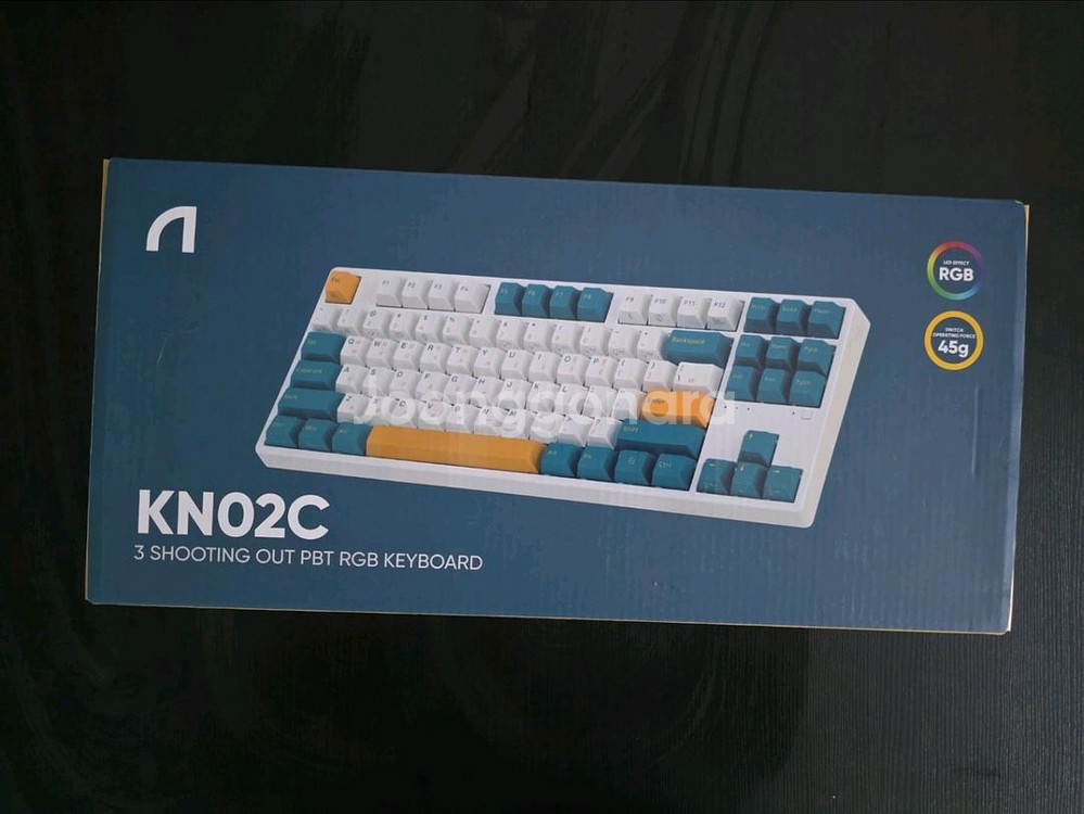 앱코 KNO2C RGB 키보드 팝니다--0