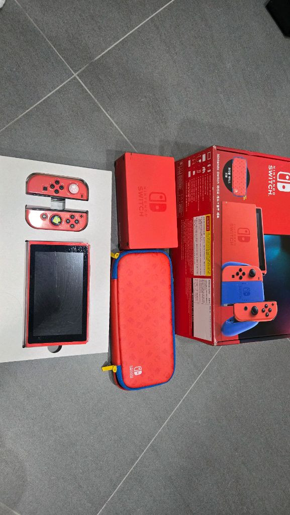닌텐도 스위치 마리오 레드 블루 에디션 판매--0