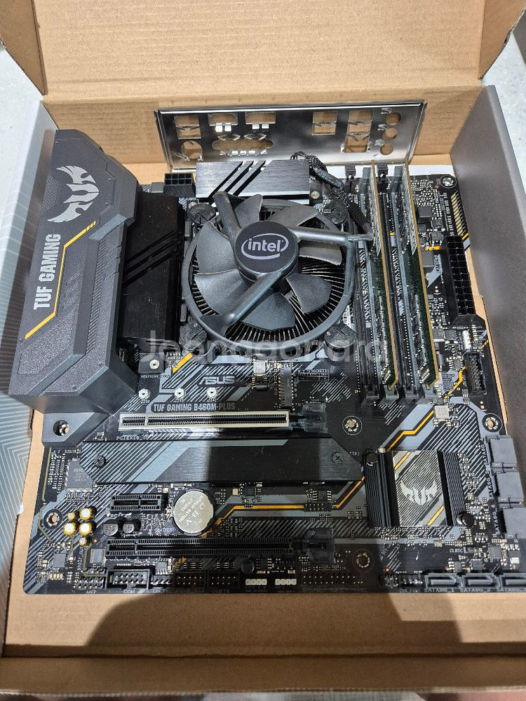 인텔 10700f / b460m / 32g--0
