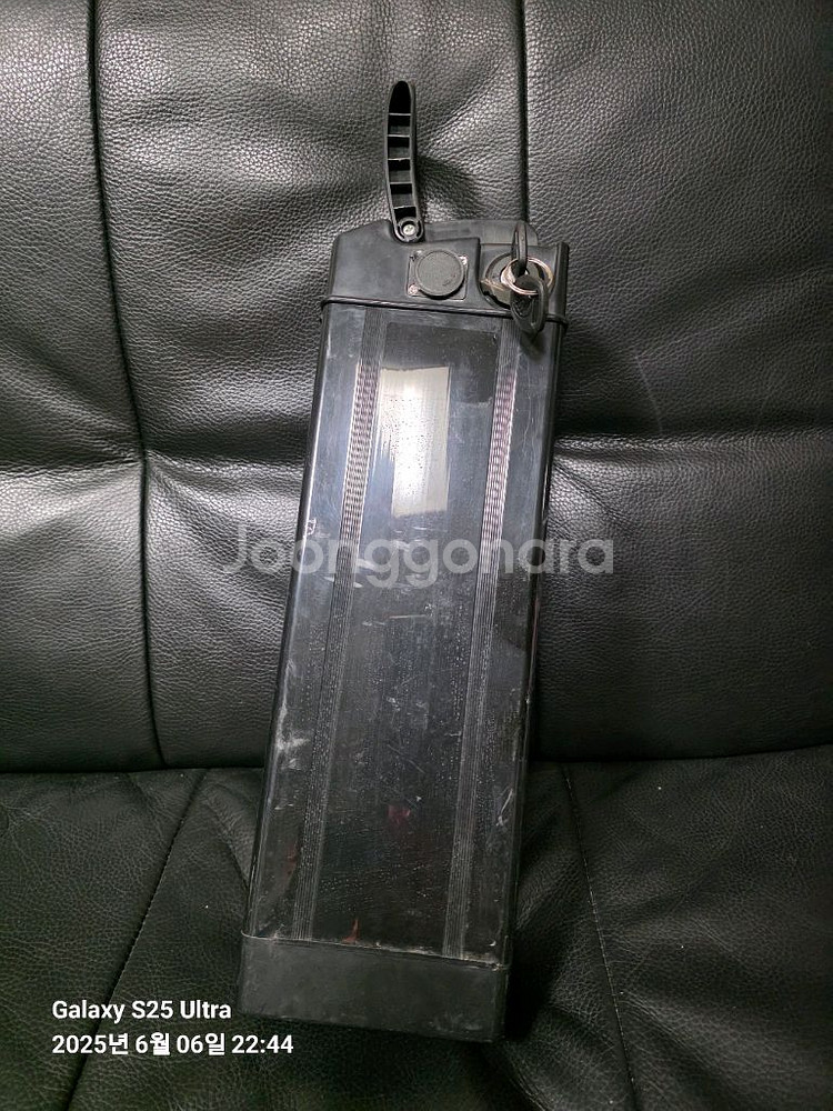 모토벨로 48v 35ah배터리및 충전기 팝니다--0
