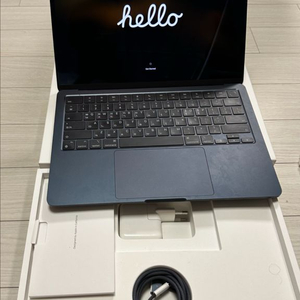 맥북 에어 M2 13인치 8gb 256ssd 미드나이트