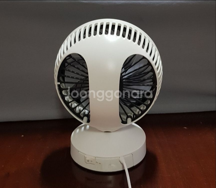 ** (거의 새제품) 깔끔한 화이트 시원한 선풍기 *--1
