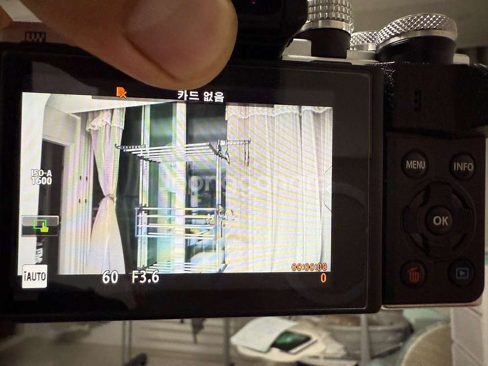 올림푸스 om-d E-m10 mark2 판매합니다--0