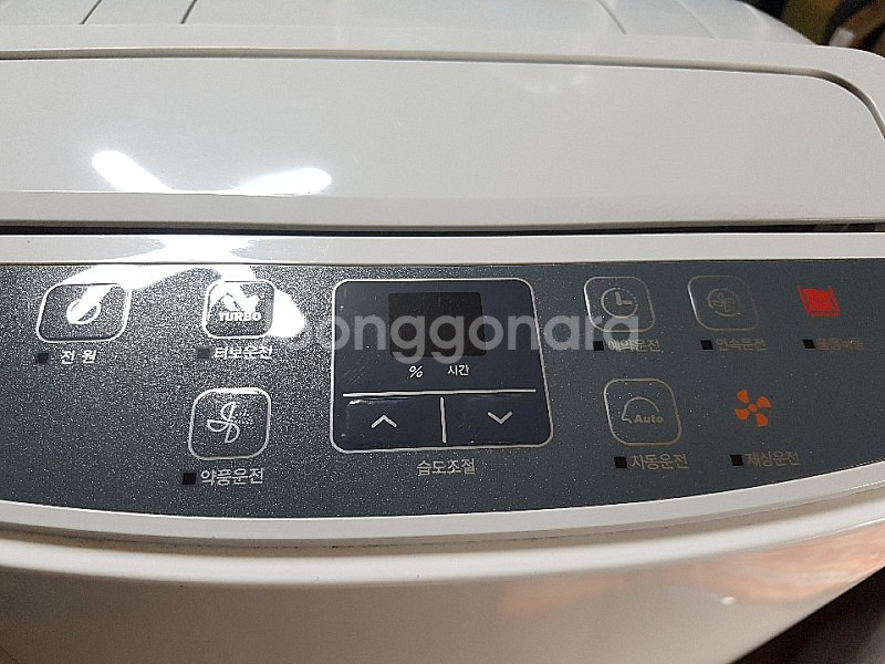 위닉스 뽀송 가정용 제습기 DHC-085ING (8리터--0