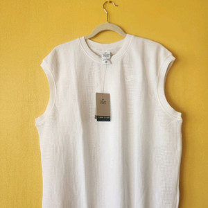 (새상품)나이키 엔지니어드 니트 민소매티