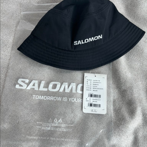 살로몬 버킷 새상품 원가 그대로 판매합니다