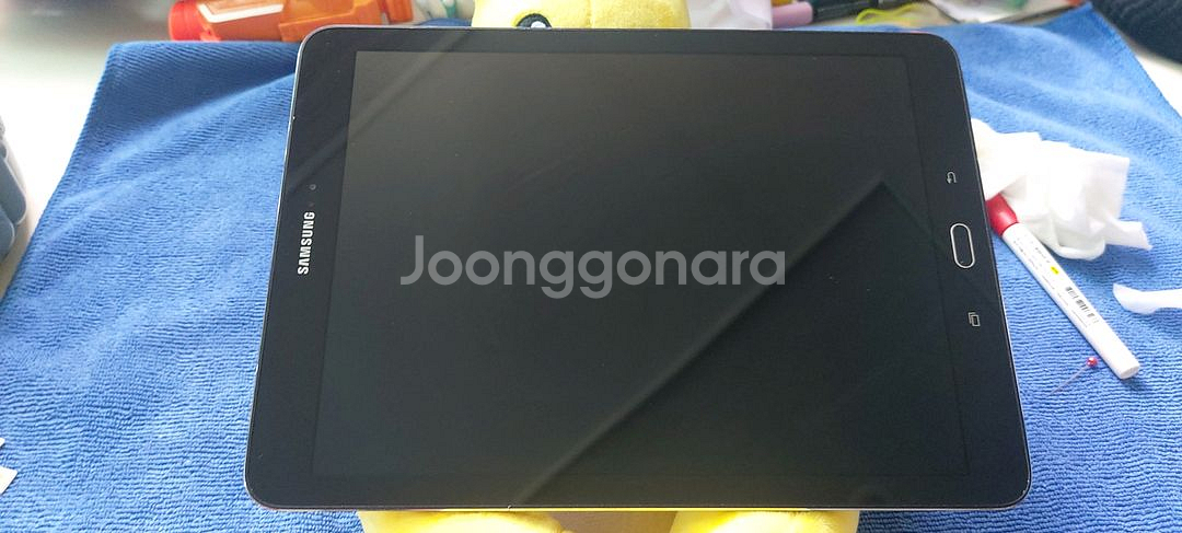 갤럭시 탭 S2 (SM-T815) 팝니다.--1