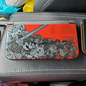 닌텐도 뉴3ds LL 대난투한정판 완전미품 일본판