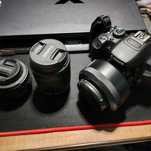 캐논 EOS 650D 카메라와 렌즈 세트 판매합니다-