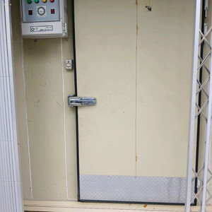 저온창고8평 설치후 미사용