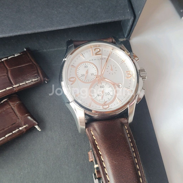 해밀턴 재즈마스터 크로노그래프 쿼츠 42mm--3
