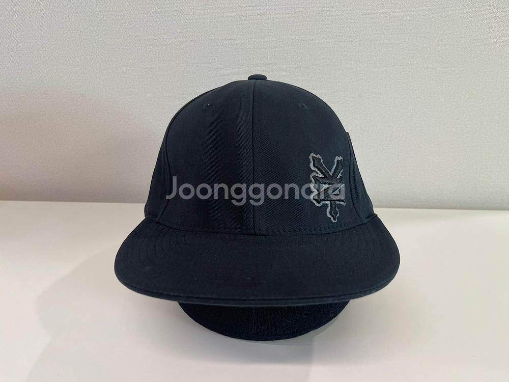 주욕 ZOO YORK 토널 OG 피티드 캡 블랙--0
