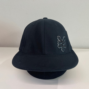 주욕 ZOO YORK 토널 OG 피티드 캡 블랙