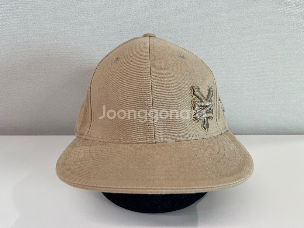 주욕 ZOO YORK 토널 OG 피티드 캡 베이지--0