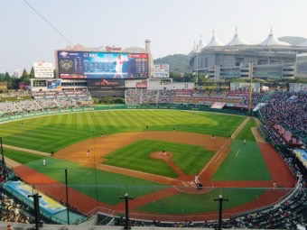 6/14(토)롯데 SSG랜더스 4층3루SKY뷰 통로2인--0