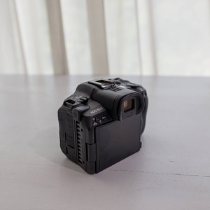 캐논 eos r5c + 추베 박스셋입니다.