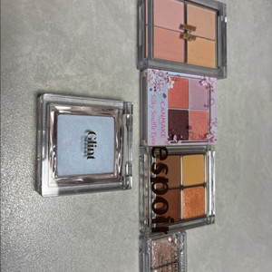 아이섀도우 4종+하이라이터 일괄