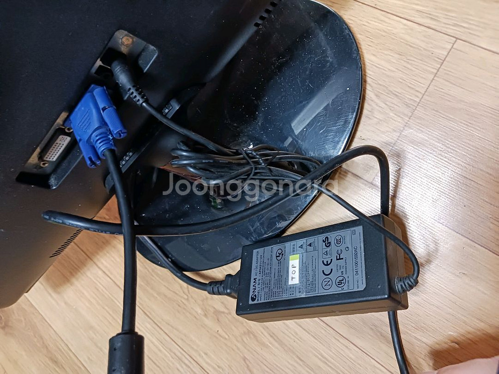 그린 C&C 24인치 모니터--3