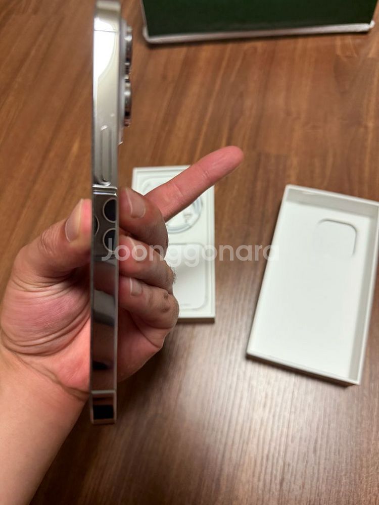 아이폰 14 프로 128GB 실버 판매합니다--3