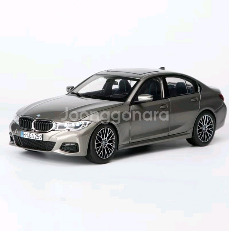 노레브 1:18 BMW 3시리즈 330i (G20)--1