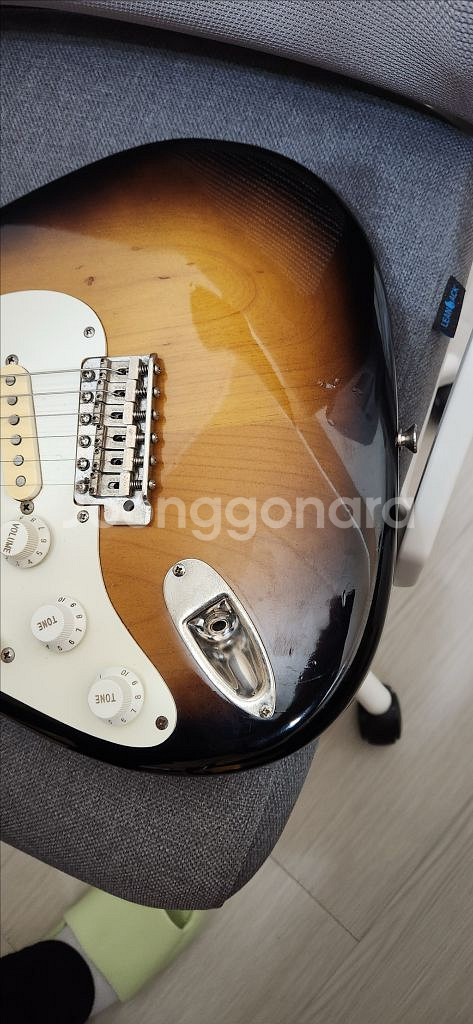 Fernandes RST50-57 REVIVAL왼손기타--2