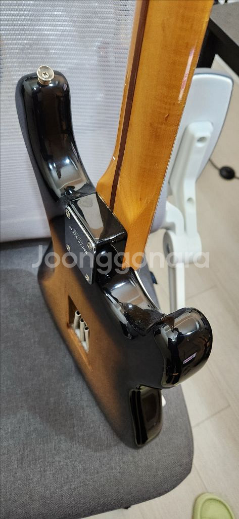Fernandes RST50-57 REVIVAL왼손기타--4