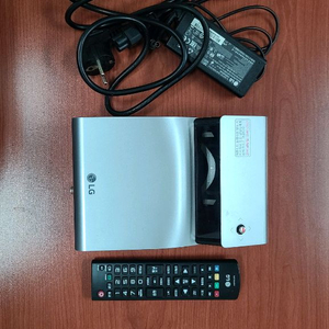 LG PH450U 미니빔 프로젝터입니다
