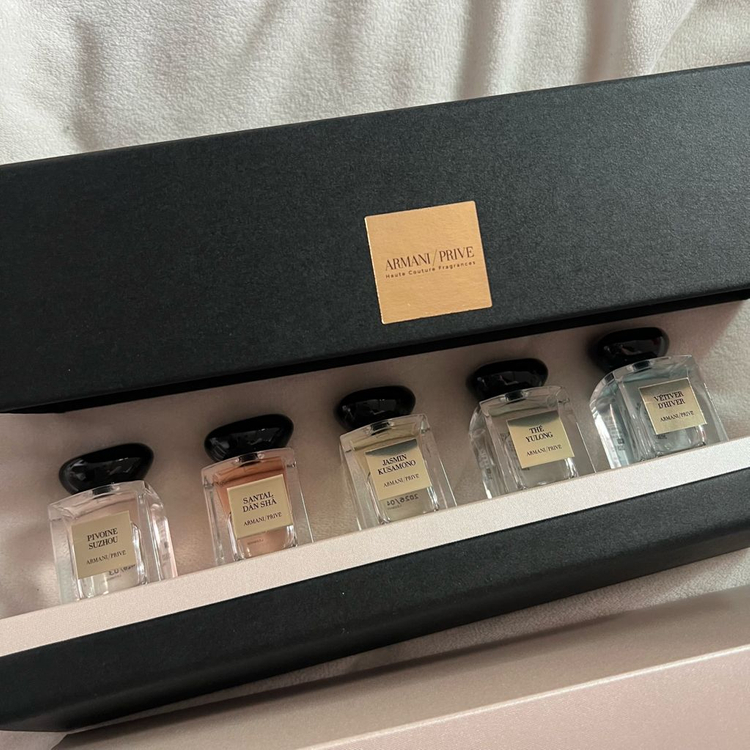 아르마니 프리베 디스커버리 미니어쳐 향수 세트 이미지