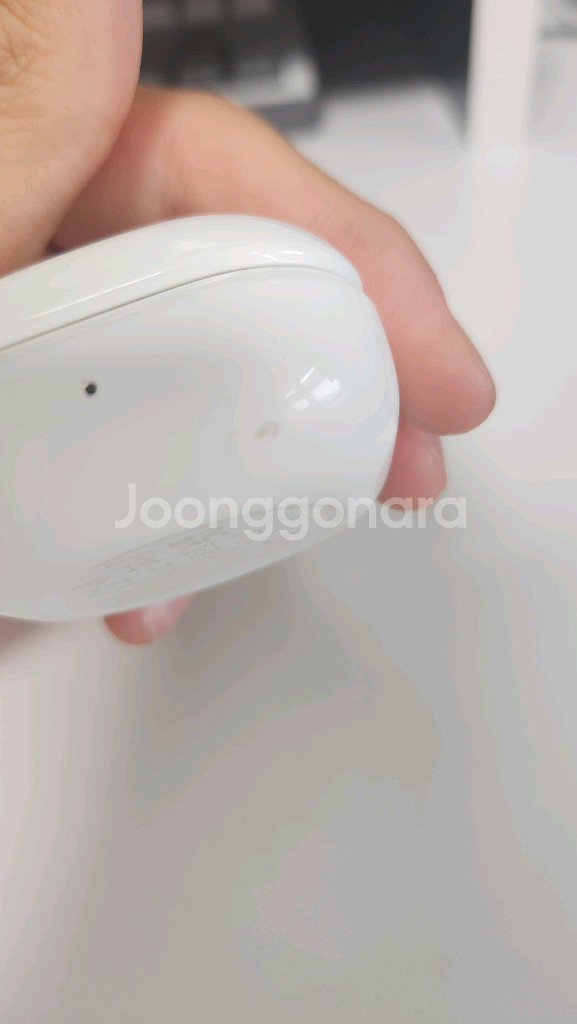 갤럭시 버즈 라이브 화이트--3