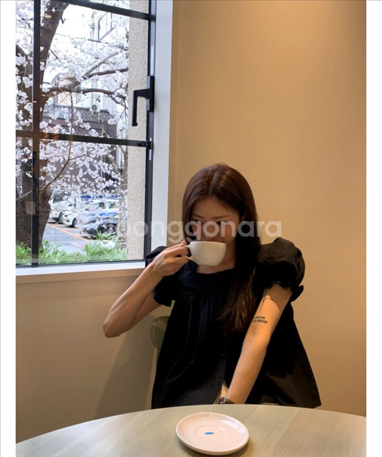 실사첨부 O) 그랑블룸 블라우스 블랙--1