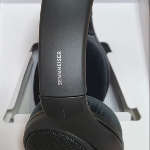 젠하이저 HD560s 헤드폰