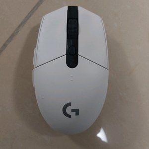 로지텍 Lightspeed 무선 게이밍 마우스 G304
