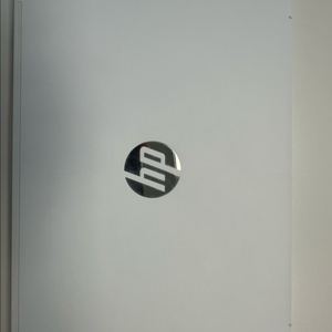 HP 노트북 파빌리온 Aero 13 모델입니다.