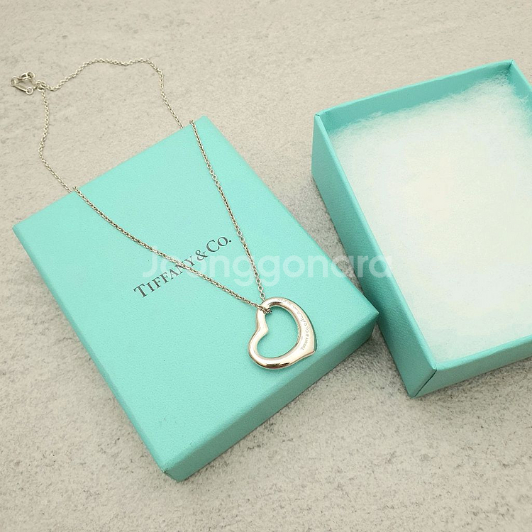 정품 티파니 목걸이 오픈 하트 펜던트 M사이즈 22mm--1