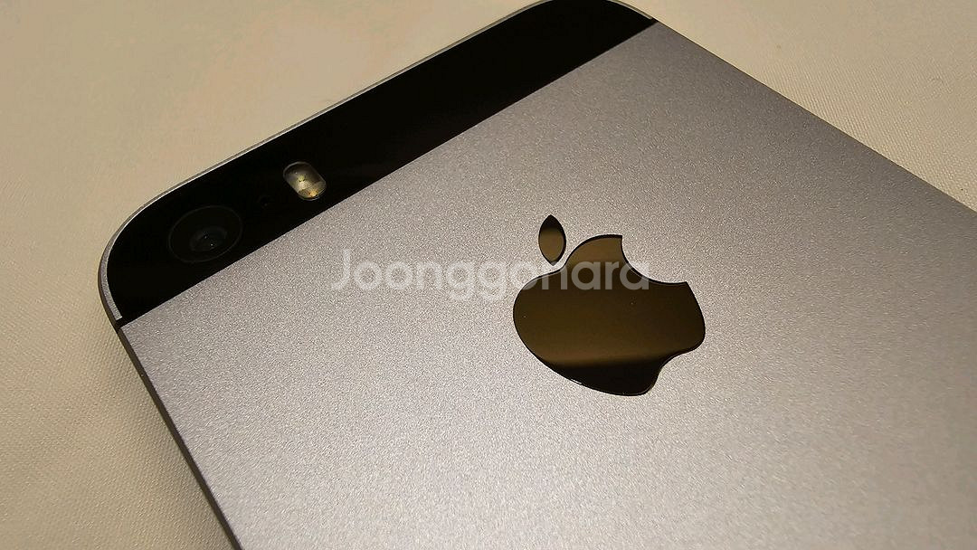 아이폰 SE1 128GB 배터리신품 카메라 북미판--1