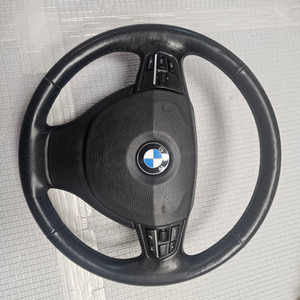 f10 520d 열선 기본핸들 팝니다 (싱글에어백)