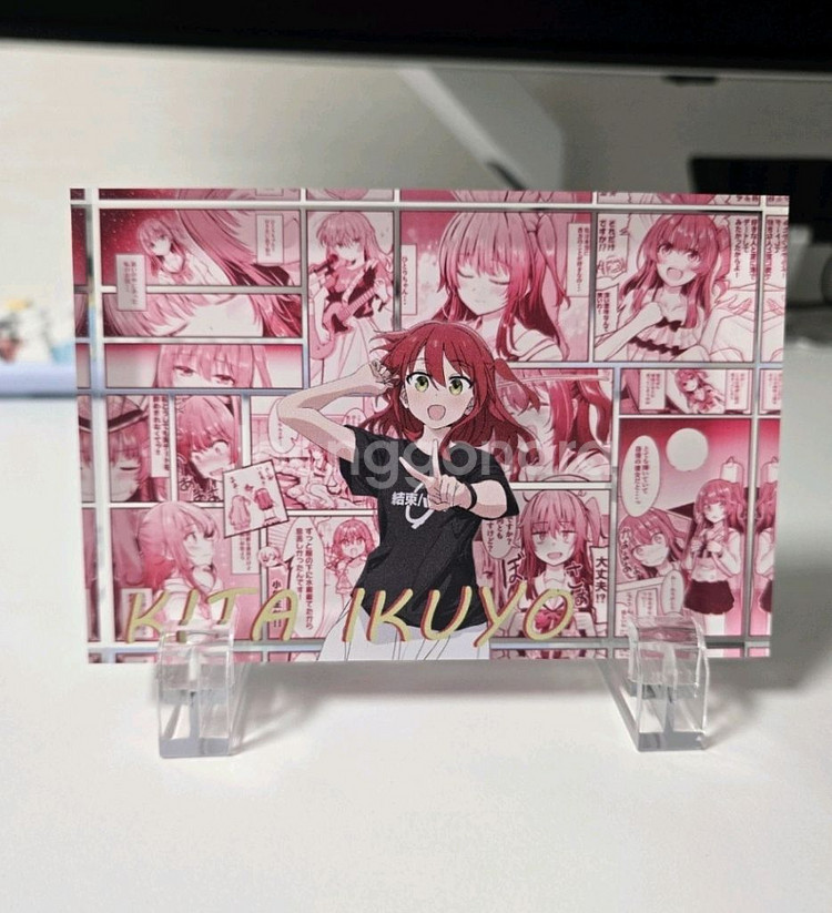 봇치더락 키타 이쿠요 아크릴 액자 팝니다(발 받침대 포--0