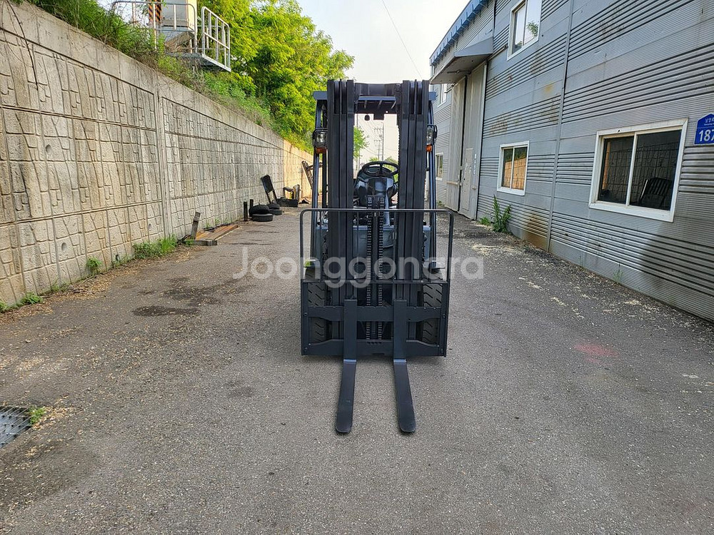 두산 D20S-7 2톤 3단 디젤지게차--9