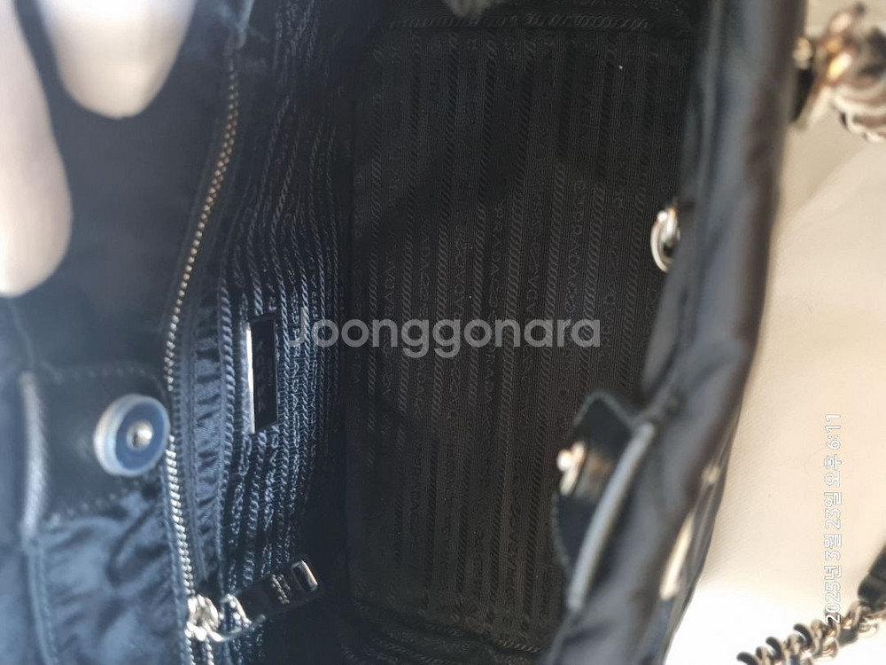 (새상품)프라다 퀼팅 포코노 체인 숄더백--3