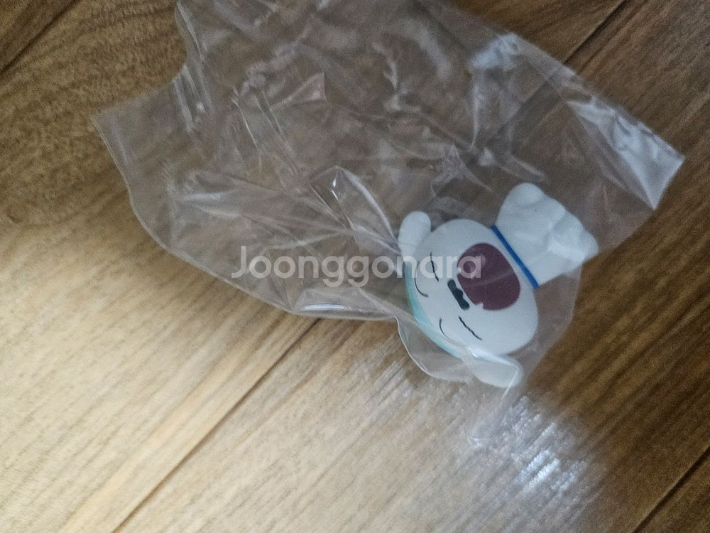 짱구 흰둥이 미니 피규어 1개 미개봉새것--0