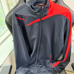 옷 여러벌 드로우핏 퓨마 ZARA 블랙 무스탕 자켓