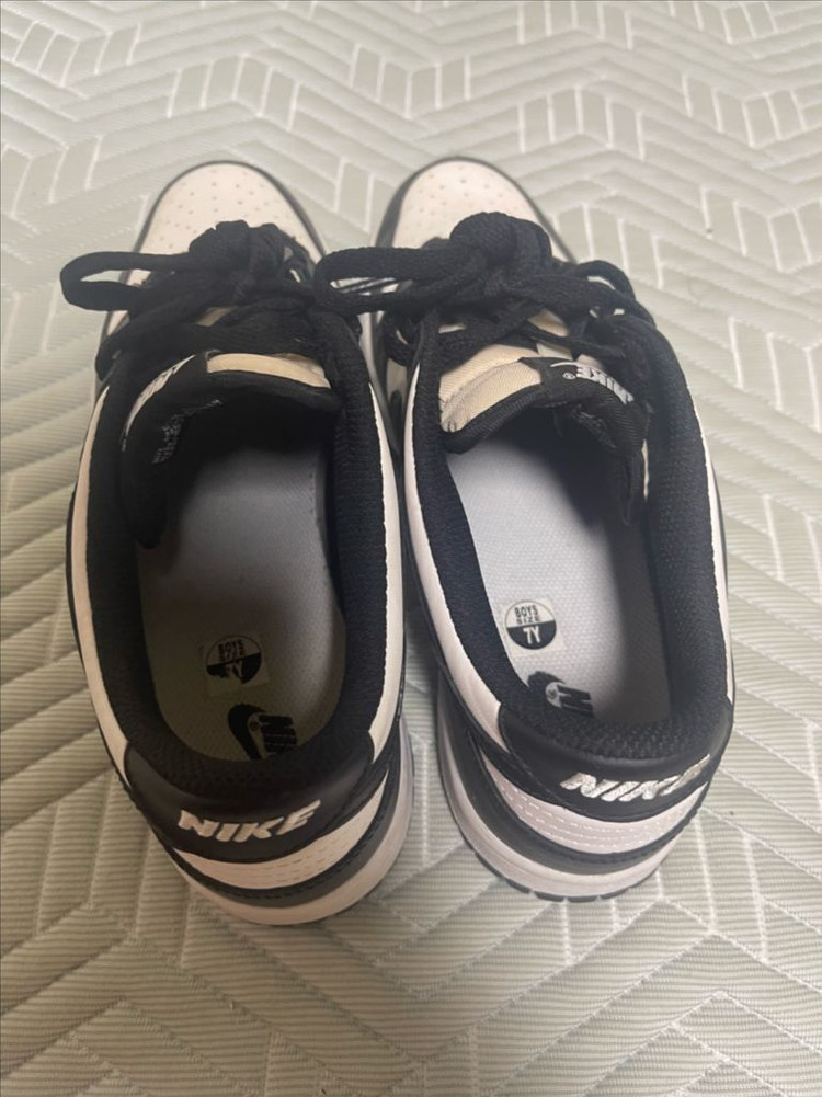 나이키 범고래 250 이미지